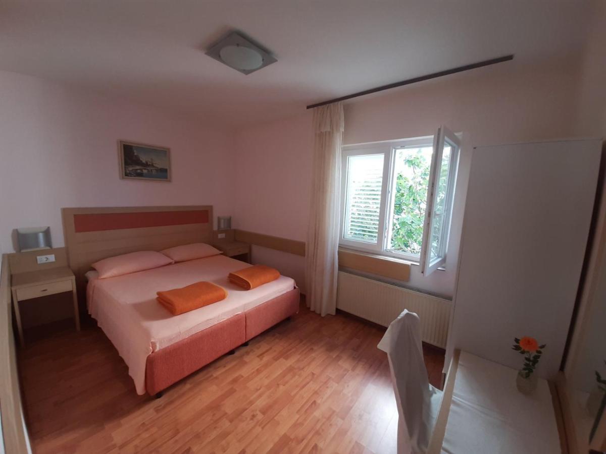Apartment Spanjol Anka Rab Town Buitenkant foto