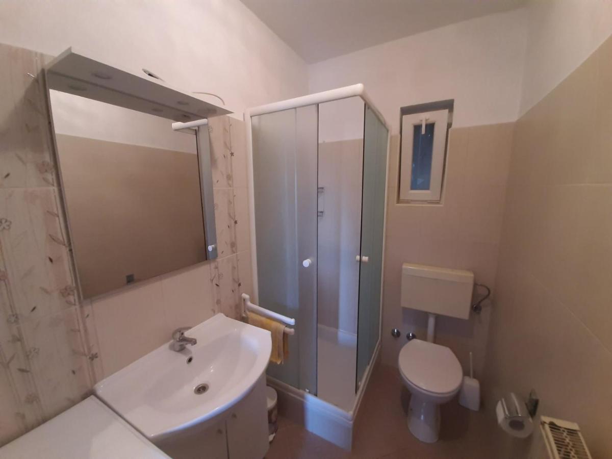 Apartment Spanjol Anka Rab Town Buitenkant foto