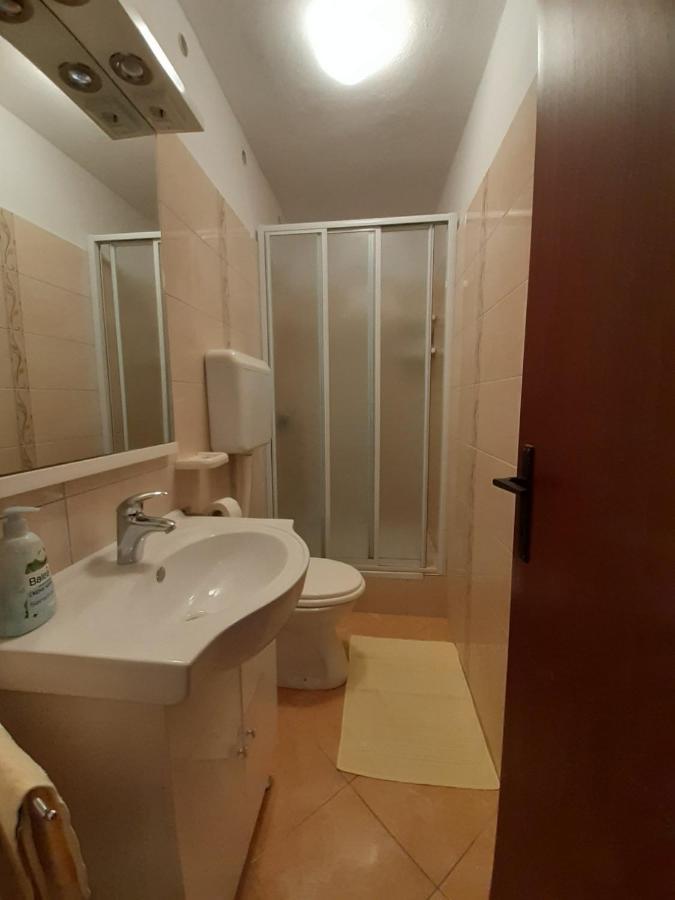 Apartment Spanjol Anka Rab Town Buitenkant foto
